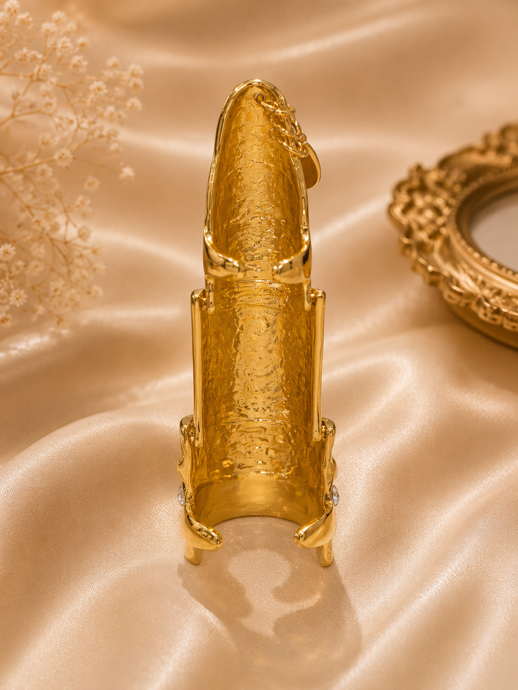 Noir Rouge Armour Ring