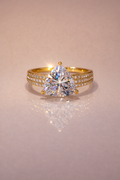 Tria Luxe Spark Ring