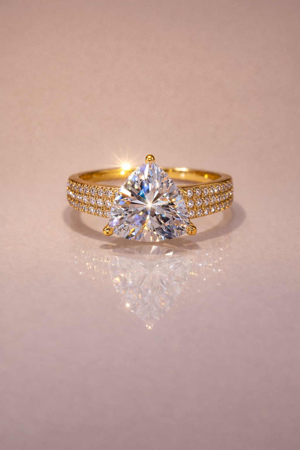 Tria Luxe Spark Ring