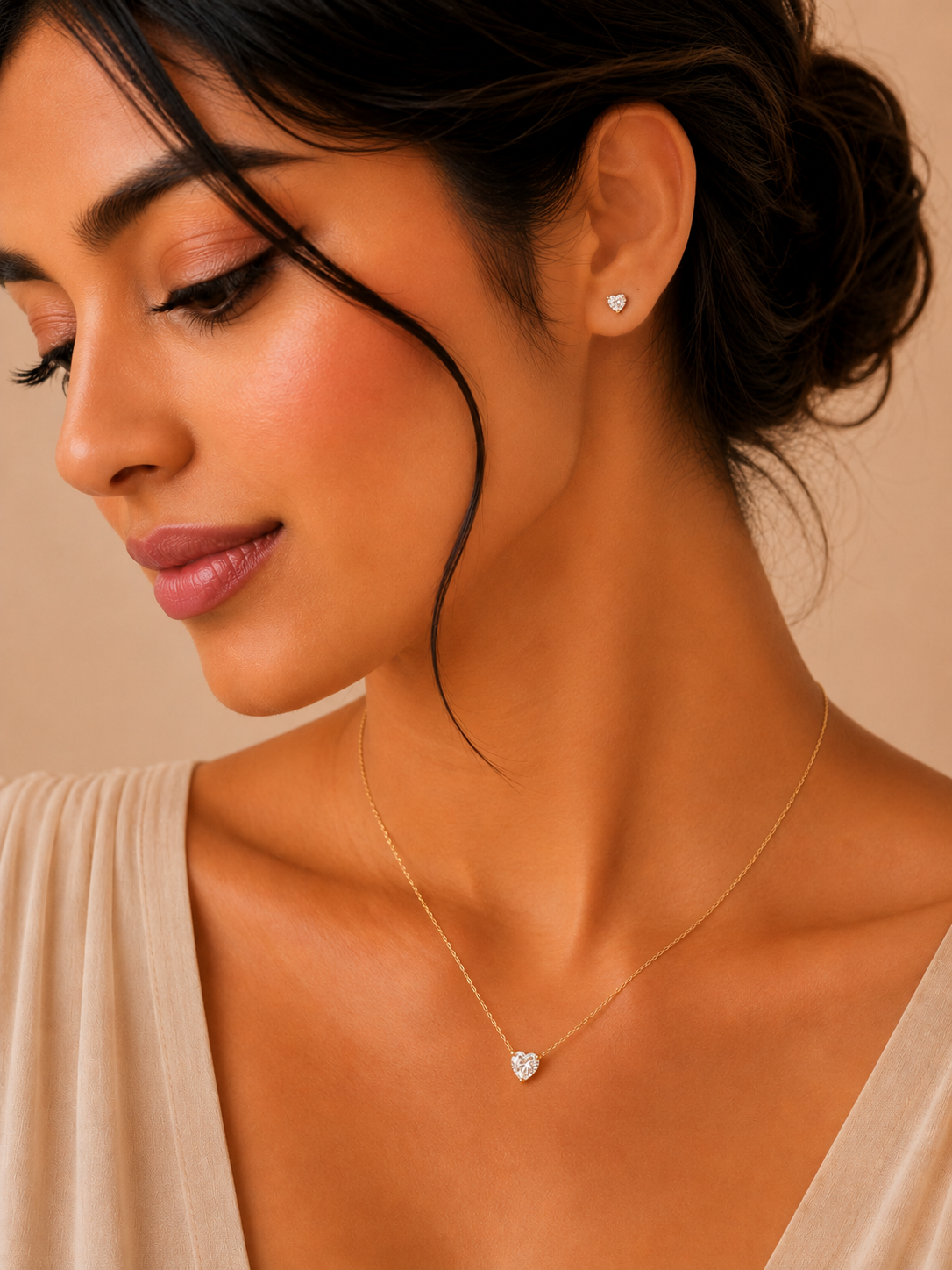Éclisse Crystal Heart Necklace