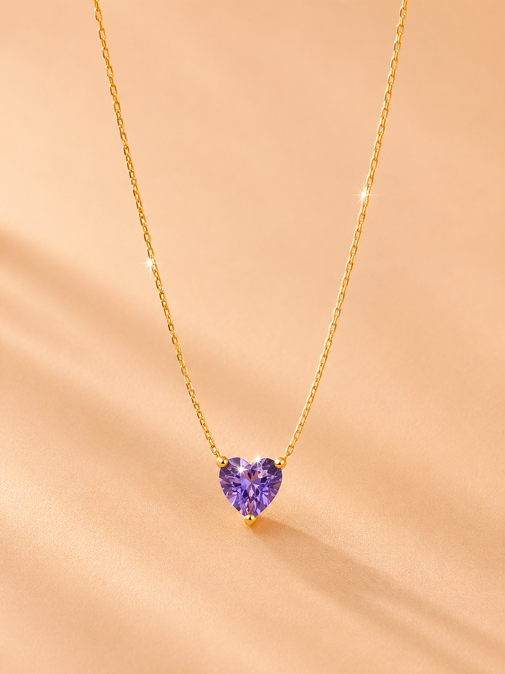 Lavéline Heart Necklace